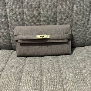 Luxury-inspired belted wallet
